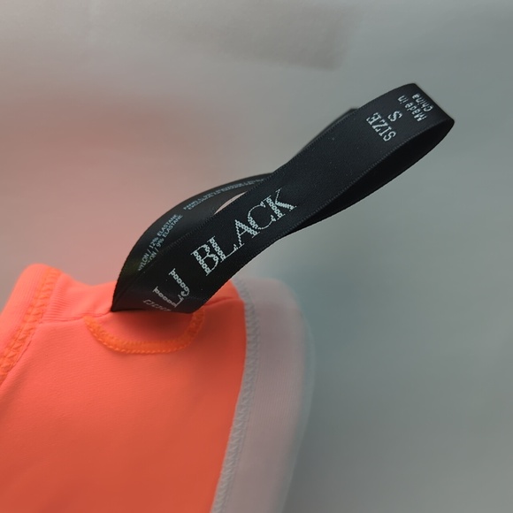 Lorna Jean orange cross strips sports bra size S - Picture 5 of 8